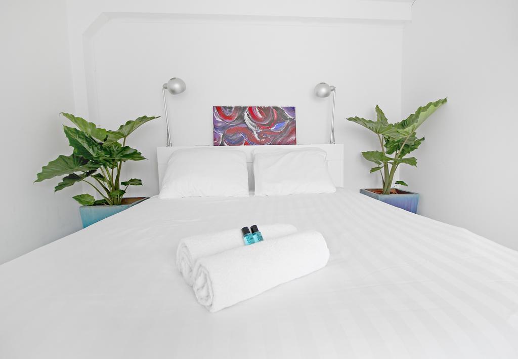 Bed and breakfast Ground Floor Canal
